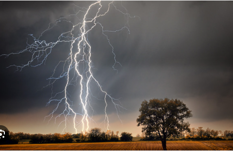 Météo de Riad met en garde contre la foudre