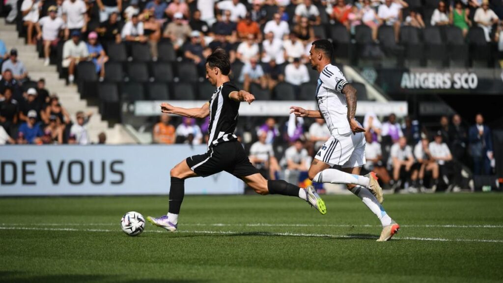 Débuts difficiles pour les promus, Paris FC, Metz et Lorient s&rsquo;inclinent d&rsquo;entrée