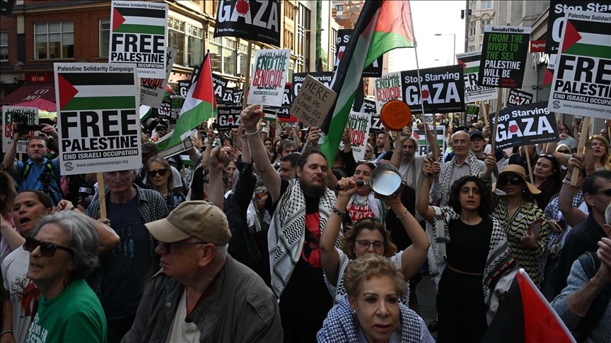 Des dizaines de milliers de manifestants réclament des sanctions contre Israël