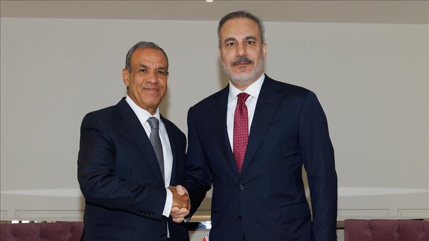 Rencontre entre les ministres des Affaires étrangères turc et égyptien à Djeddah