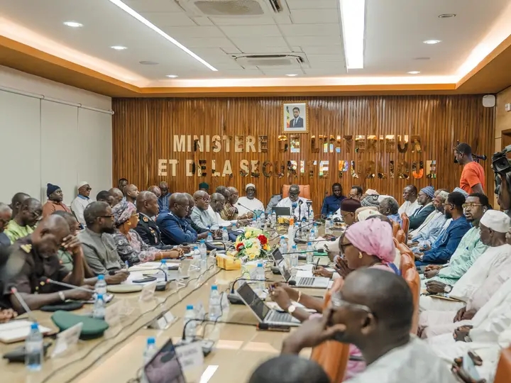 Le Ministre de l’Intérieur satisfait du niveau d’exécution des engagements