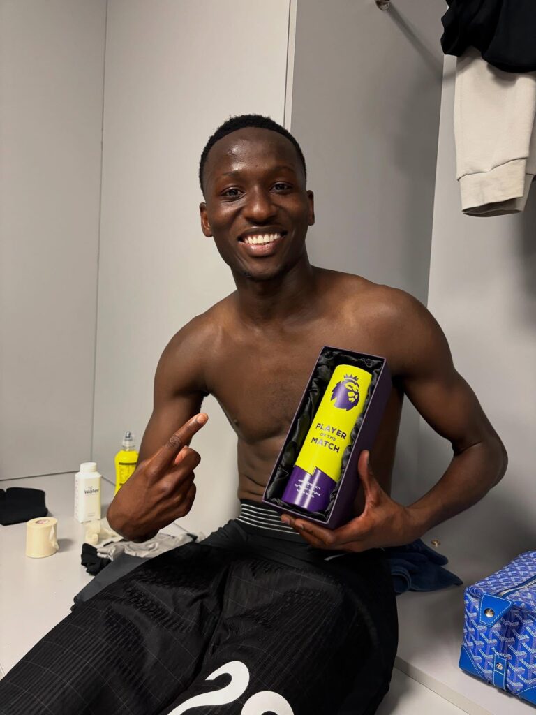 Pape Matar Sarr nommé homme du match (photos)