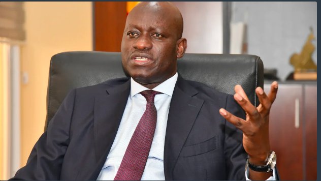 Sénégal : Le ministre du Travail Abass Fall annonce une plateforme pour soutenir les entreprises en difficultés