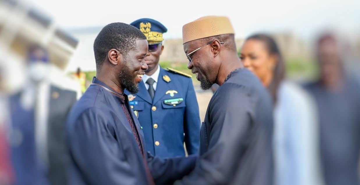 « La jeunesse ne pardonnera pas une répétition des travers de l’ancien système »
