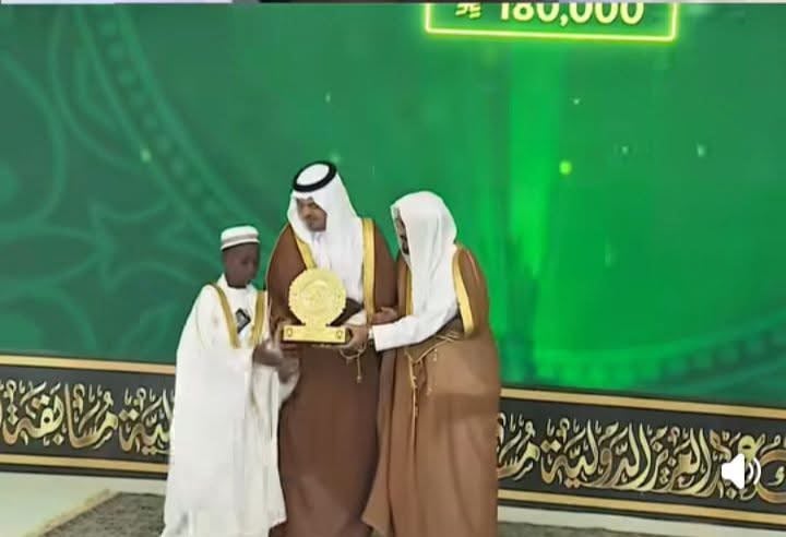 Sur 128 pays, Alioune Badara Diagne, 11 ans, décroche la 3ᵉ place au concours de mémorisation du Coran
