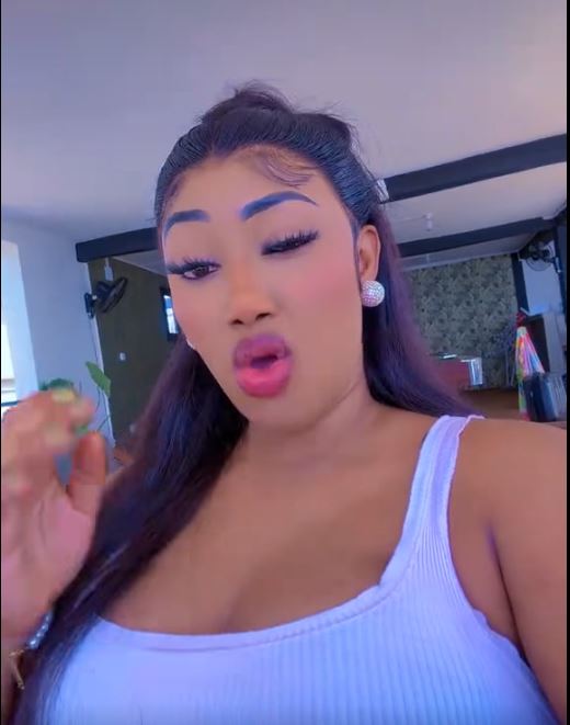 La femme de Sidy Diop enflamme la toile avec son imitation (photos)