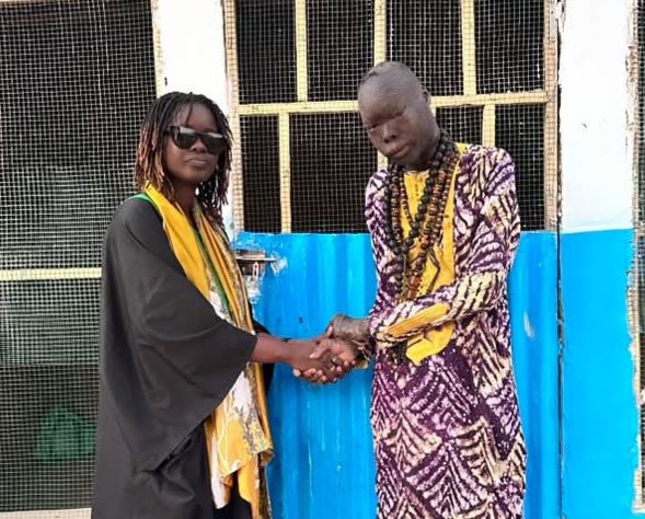 Baye Ass décède chez elle, Sophie Gueye raconte son calvaire : « J’ai gardé le corps pendant 3h dans ma voiture parce que…»