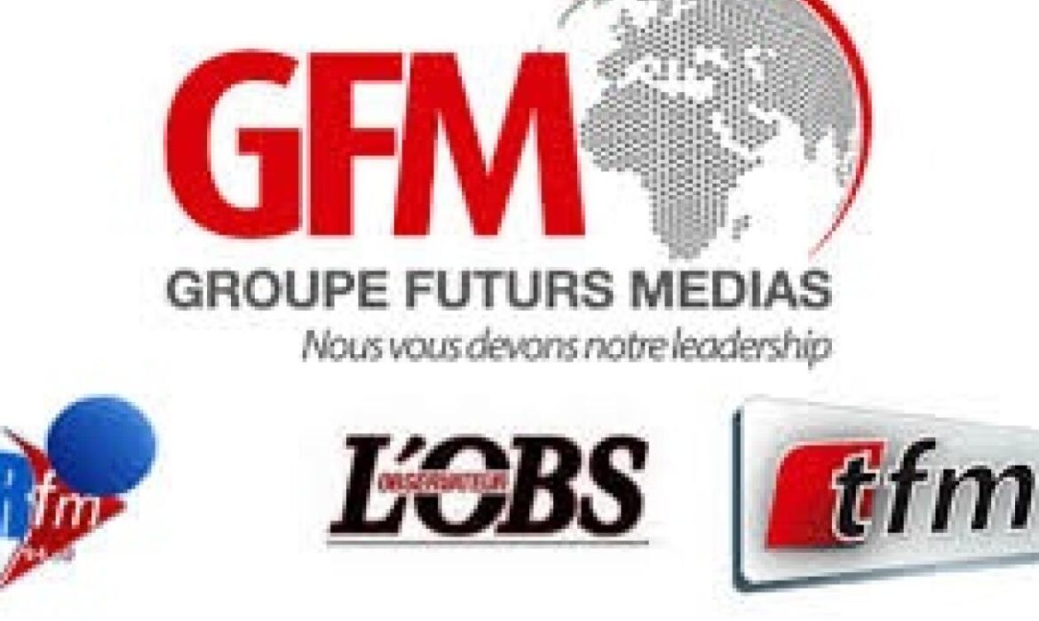 Des brassards rouges en signe de protestation, ce vendredi