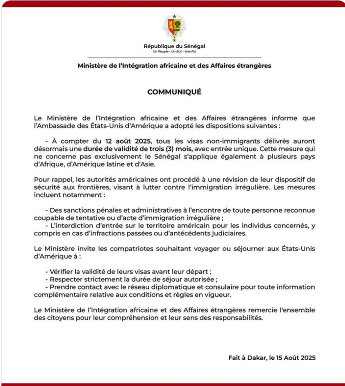 L’hôpital Philippe Maguilen Senghor sous les eaux