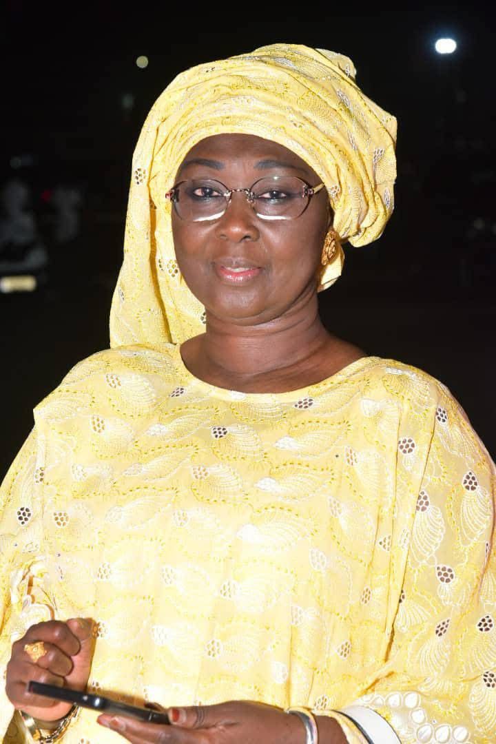 Une personne se fait passer pour madame le maire de Dakar afin d&rsquo;extorquer de l&rsquo;argent