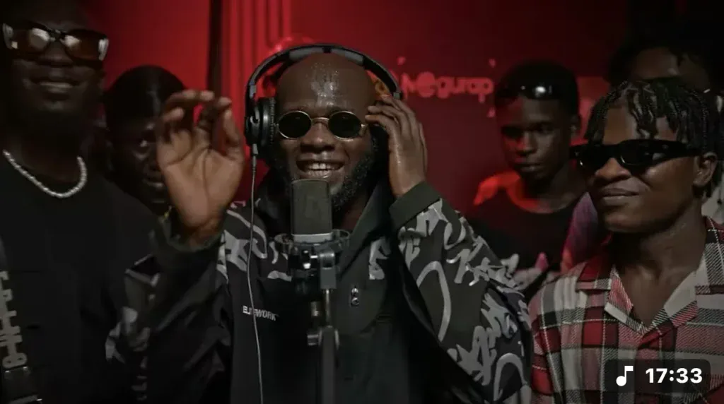 Le rappeur LMN XEL NIAR dévoile un freestyle de 17 minutes : « Écoutez »