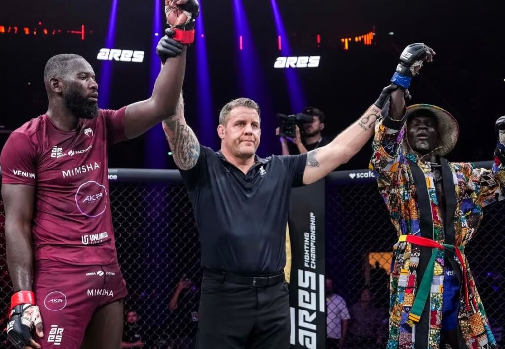 Moustapha Diakhaté et Begai se neutralisent, la ceinture reste vacante