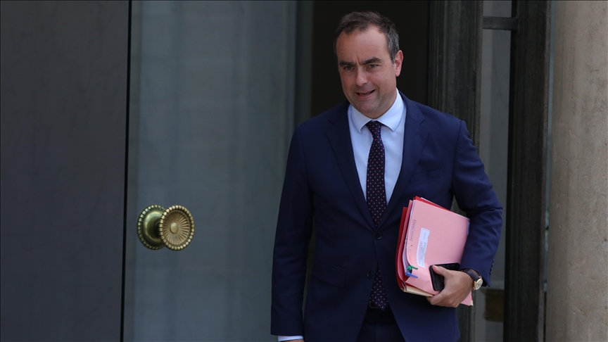 Sébastien Lecornu retire la suppression de deux jours fériés du projet de budget 2026