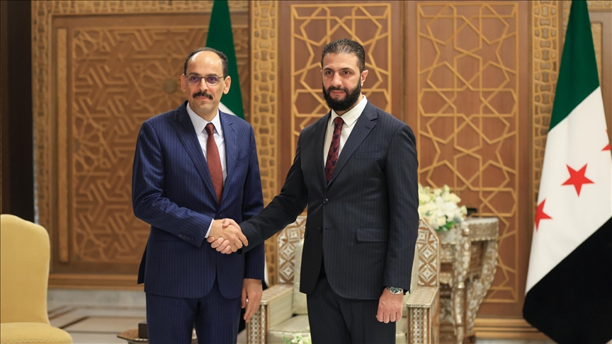 Bachar al-Assad et le chef du MIT discutent sécurité et coopération à Damas