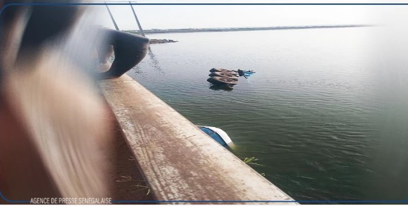 Un camion-benne chargé de béton chute dans le fleuve Saloum au niveau du pont Noirot