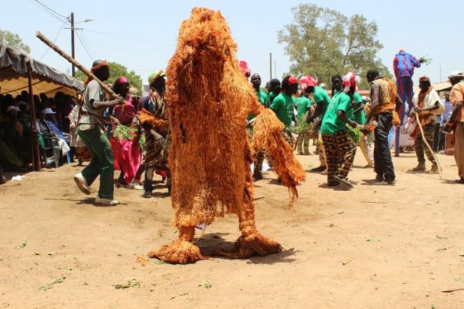 Le ministère de la Culture Amadou Ba condamne les violences à Ngaparou et Kolda
