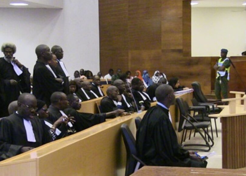 « J&rsquo;attends qu&rsquo;il s&rsquo;endorme pour pouvoir dormir », le témoignage d&rsquo;un père battu par son fils