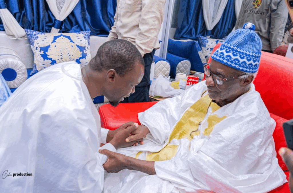 Sonko témoigne d’une relation marquée par l’admiration et le respect