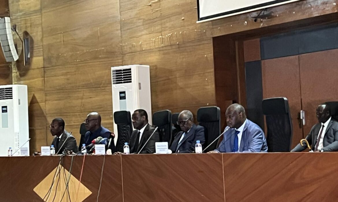 le Parquet financier ouvre une enquête sur des contrats militaires