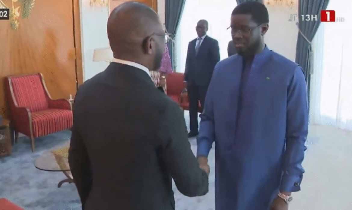 Diomaye Faye reçoit en audience le président du conseil d’administration d’Ecobank