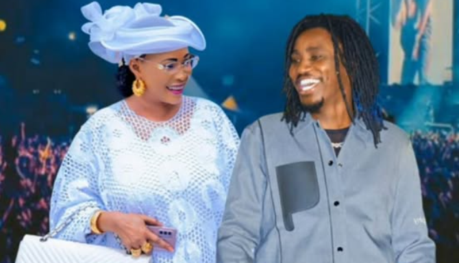 Mame Diarra Fam vole au secours du chanteur