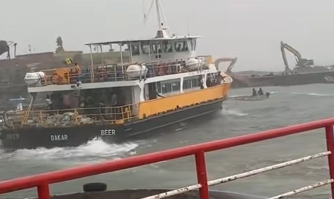 Gorée : une chaloupe a failli chavirer sous l’effet du vent et de la pluie (Vidéo)