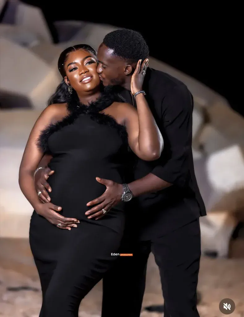 L&rsquo;actrice Codou de « Famille Sénégalaise » accueille son petit prince dans la joie