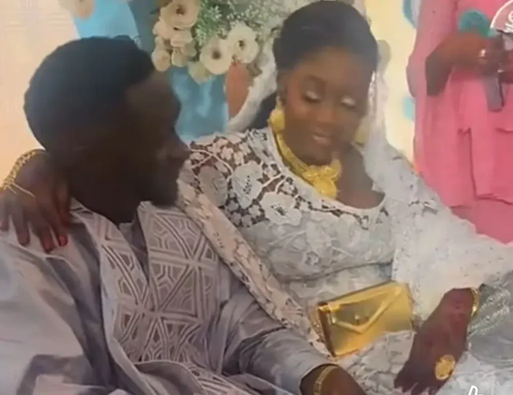 L’actrice Codou de la série « Famille Sénégalaise » baptise son fils au Sénégal (Vidéo)