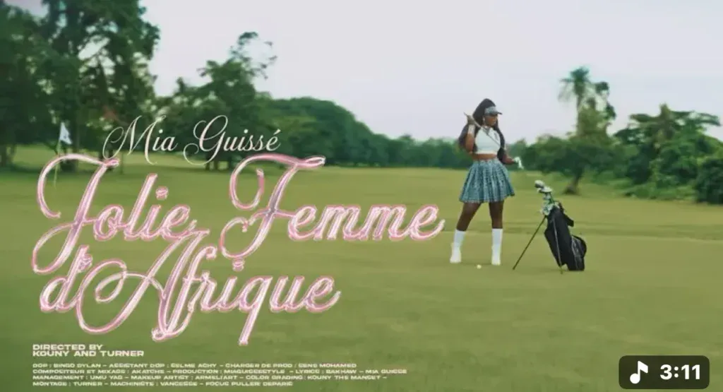 Mia Guissé rend hommage à la « Jolie Femme d’Afrique » dans son nouveau clip (Vidéo)