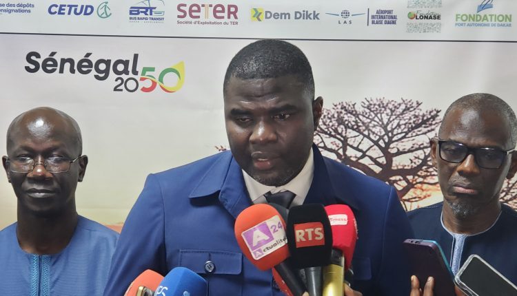 le ministère de la culture rend hommage à un artisan engagé