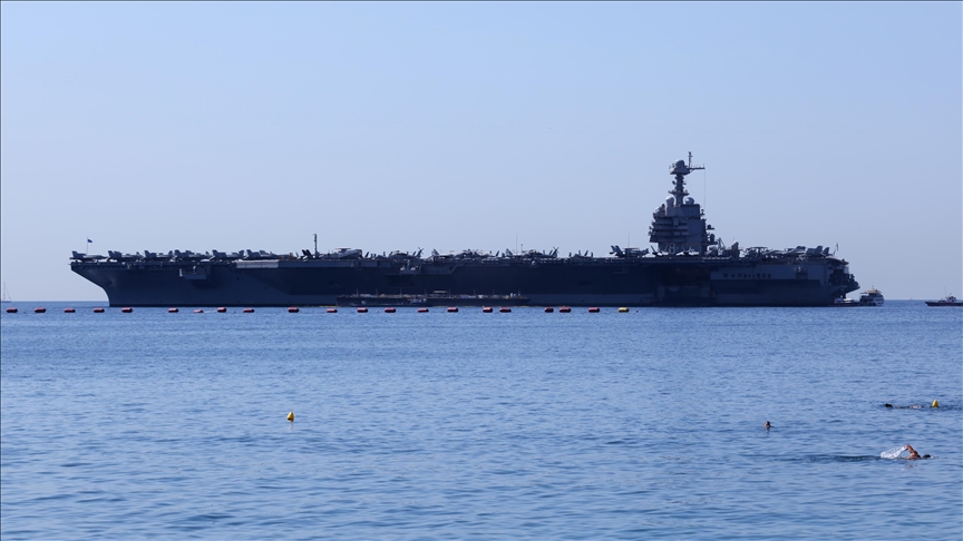 Les États-Unis déploient un groupe aéronaval pour « démanteler les organisations criminelles »