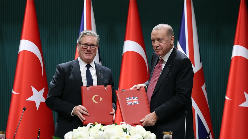 Erdogan et Starmer scellent un accord sur les Eurofighter pour « renforcer la sécurité de l’OTAN »