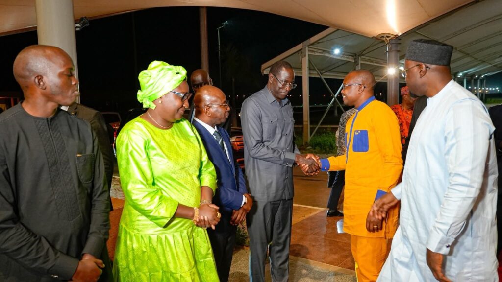 Ousmane Sonko accueille son homologue burkinabè à Dakar (photos)