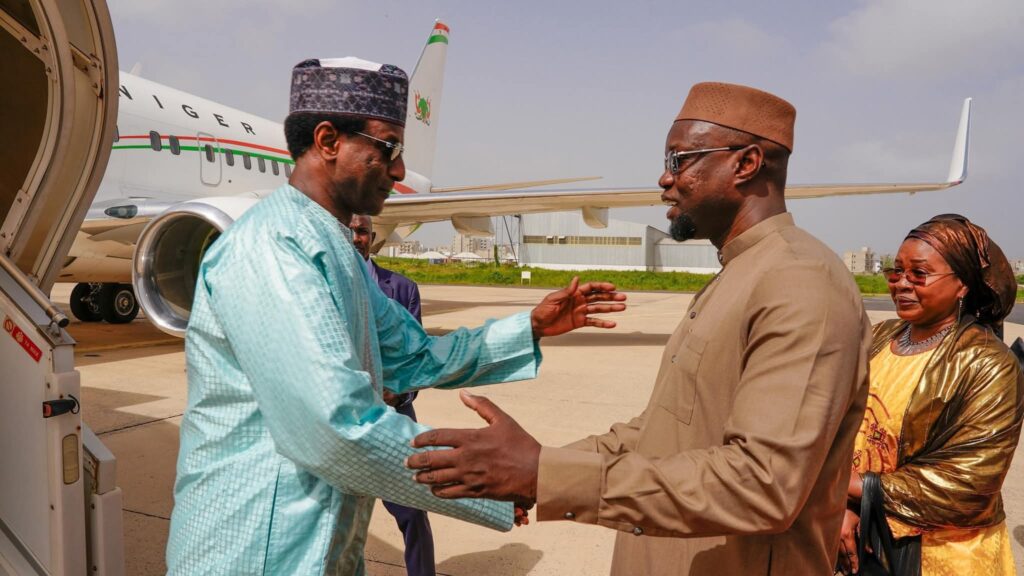 Forum Invest in Sénégal, le Premier ministre du Niger accueilli par Ousmane Sonko