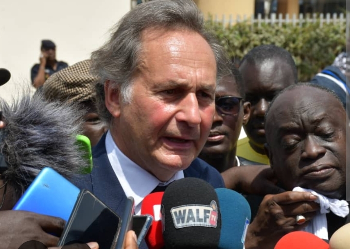 Me Olivier Sur, avocat de Macky Sall est arrivé à Dakar