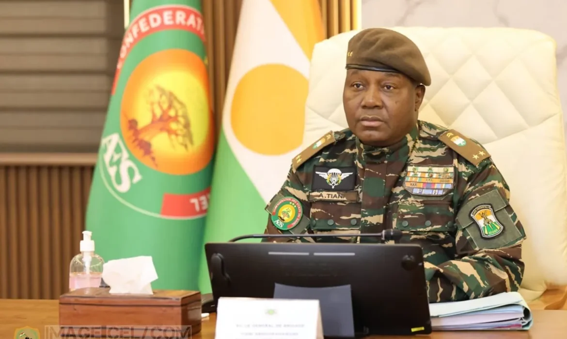 Abdourahamane Tiani accuse Emmanuel Macron, Patrice Talon et Alassane Ouattara