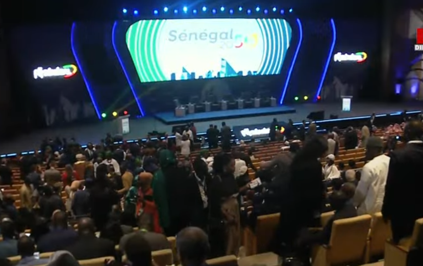 Diomaye Faye ouvre la 2ᵉ édition du FII Sénégal 2025