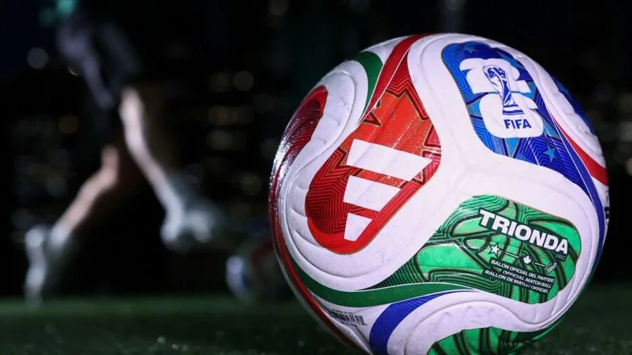 La FIFA dévoile Trionda, le ballon officiel