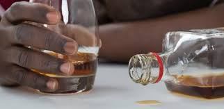 Ziguinchor, l&rsquo;alcool agonise la jeunesse et ralentit le développement de la région ( Par Nicolas S. Bassène)
