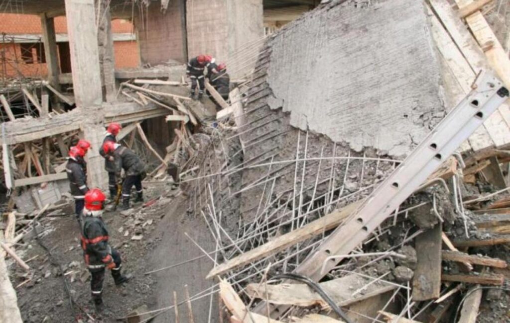 Un mort dans l&rsquo;effondrement d&rsquo;une dalle [vidéo]