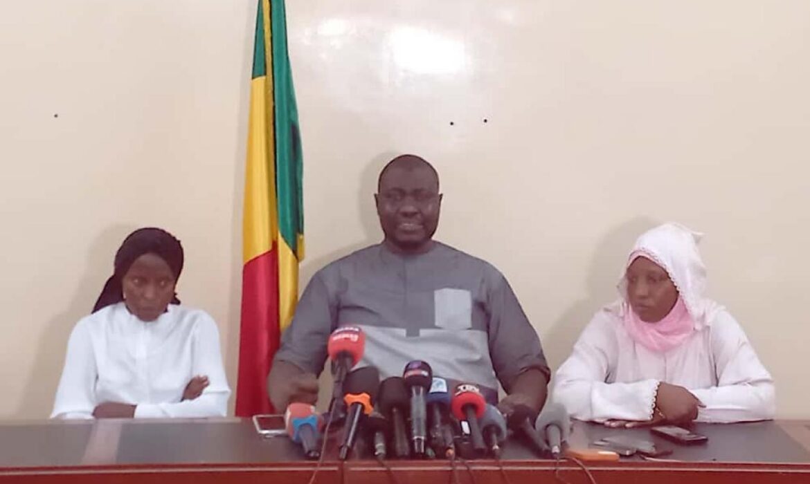 la colère des agents du programme Xëyu Ndaw Ñi après leur licenciement