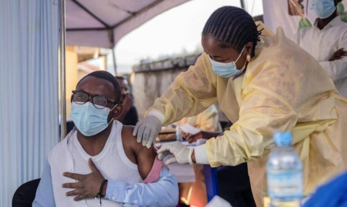 Dakar enregistre son tout premier cas à…