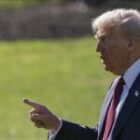 « Nous pourrions avoir des discussions », déclare Trump en plein déploiement militaire face à Maduro