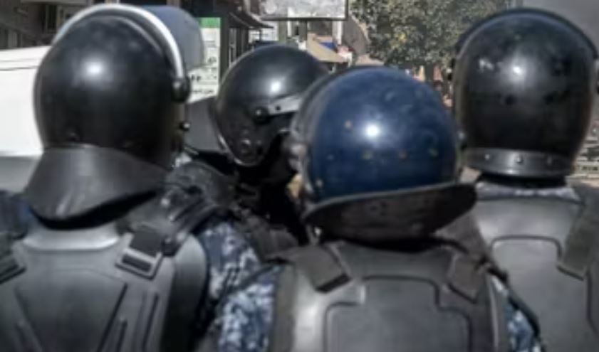 Abdoulaye Gadio cerné par les gendarmes