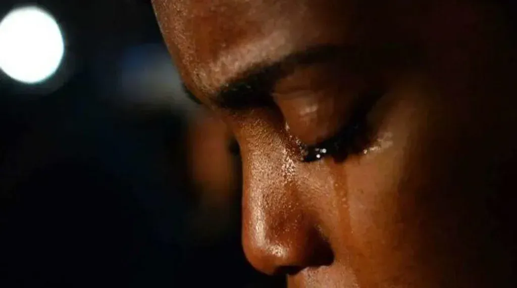 Trois hommes arrêtés pour la séquestration et les abus sur une femme mariée vulnérable