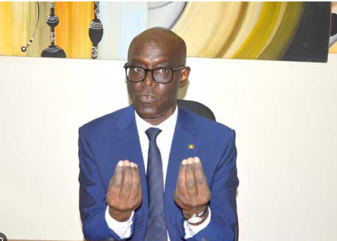 « les Sénégalais suffoquent », (Thierno Alassane Sall)