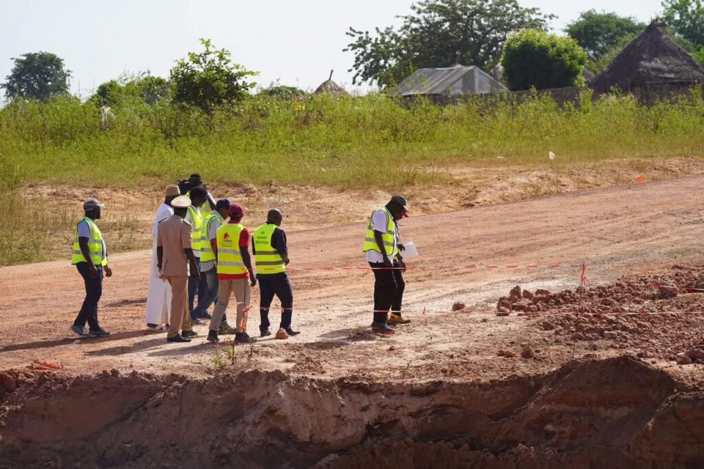 Déthié Fall veille à la bonne exécution des travaux de la piste Maka Bélel–Paffa