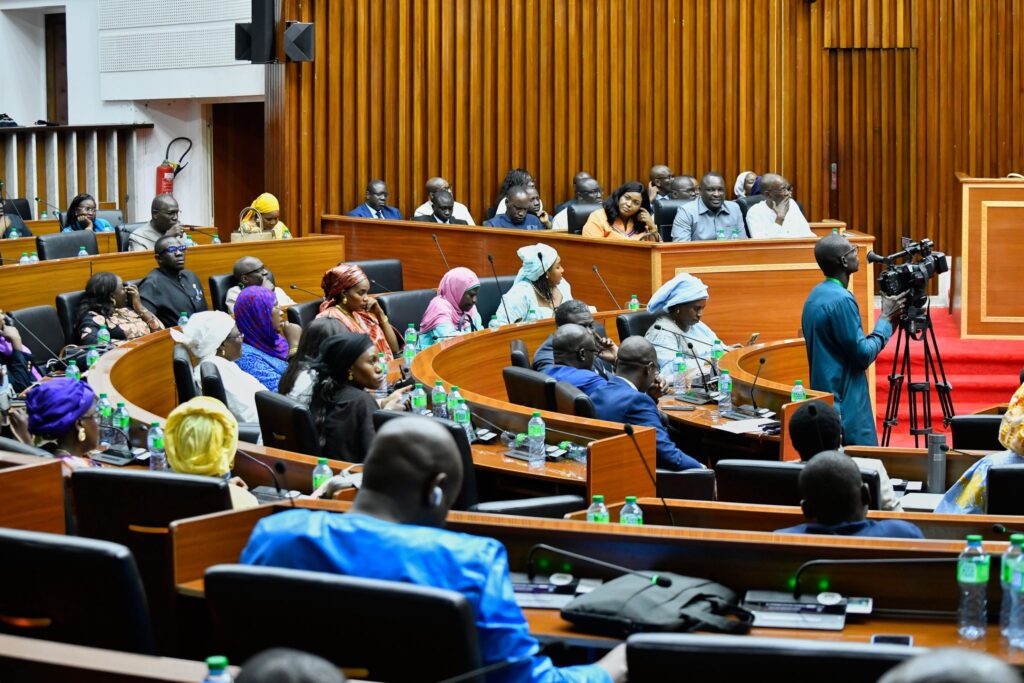 le budget du ministère des Affaires étrangères voté avec une baisse de près de 11 milliards