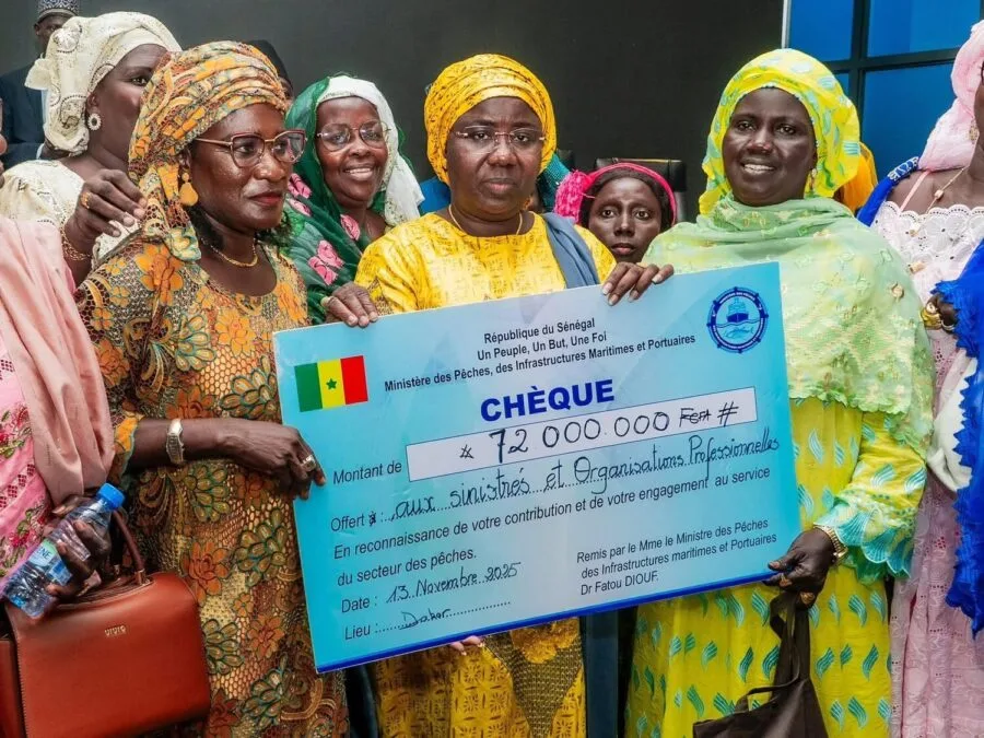Le ministère des Pêches remet équipements et financements aux acteurs