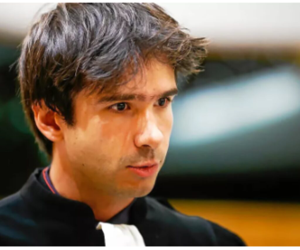 Me Juan Branco exprime sa solidarité avec la jeunesse sénégalaise